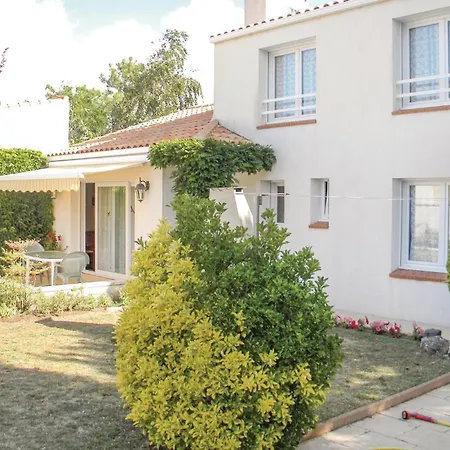 펜션 3 Bedroom In Sur